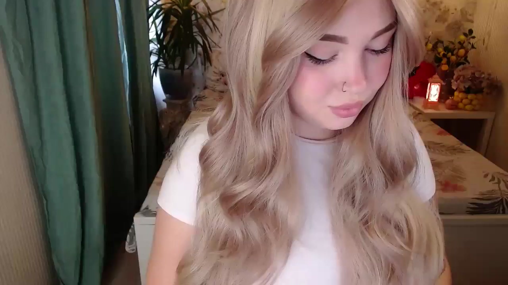 Gallery image thumbnail from Kylie_Lu's myfreecams stream on, 08/31/2024, 10:32 image 1 of 20