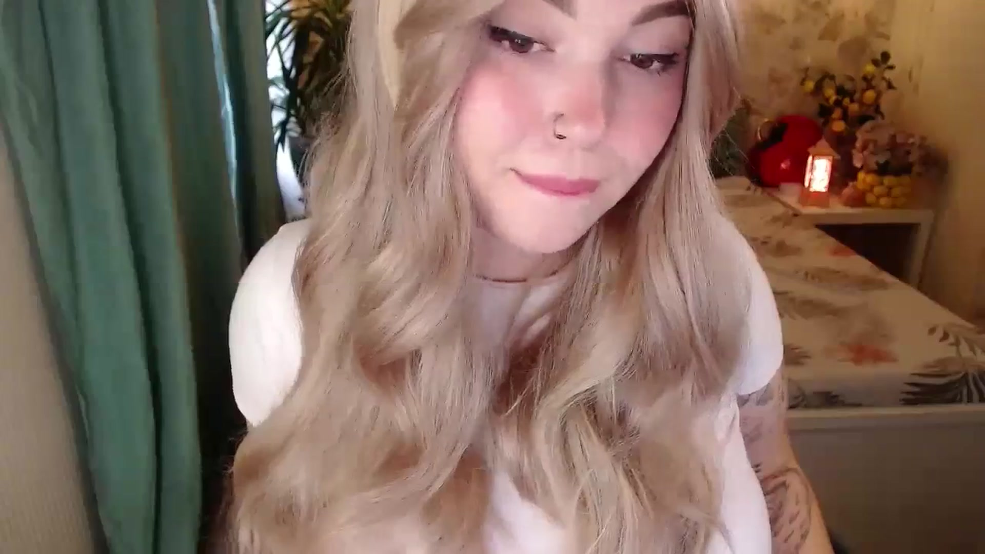 Gallery image thumbnail from Kylie_Lu's myfreecams stream on, 08/31/2024, 11:55 image 13 of 20