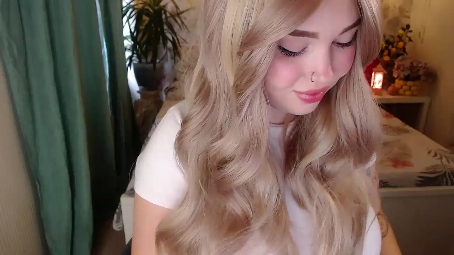 Gallery image thumbnail from Kylie_Lu's myfreecams stream on, 08/31/2024, 11:55 image 4 of 20