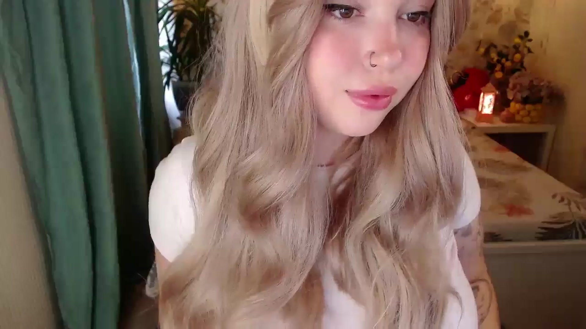 Gallery image thumbnail from Kylie_Lu's myfreecams stream on, 08/31/2024, 11:55 image 10 of 20