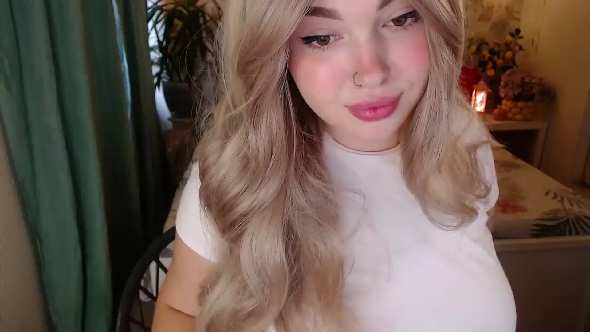 Gallery image thumbnail from Kylie_Lu's myfreecams stream on, 08/31/2024, 12:09 image 20 of 20