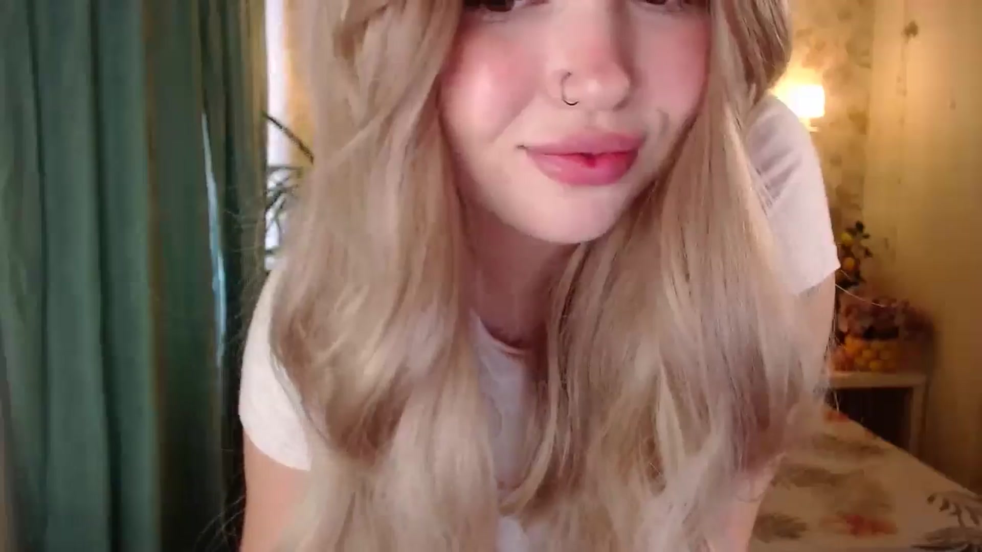 Gallery image thumbnail from Kylie_Lu's myfreecams stream on, 08/31/2024, 12:09 image 10 of 20