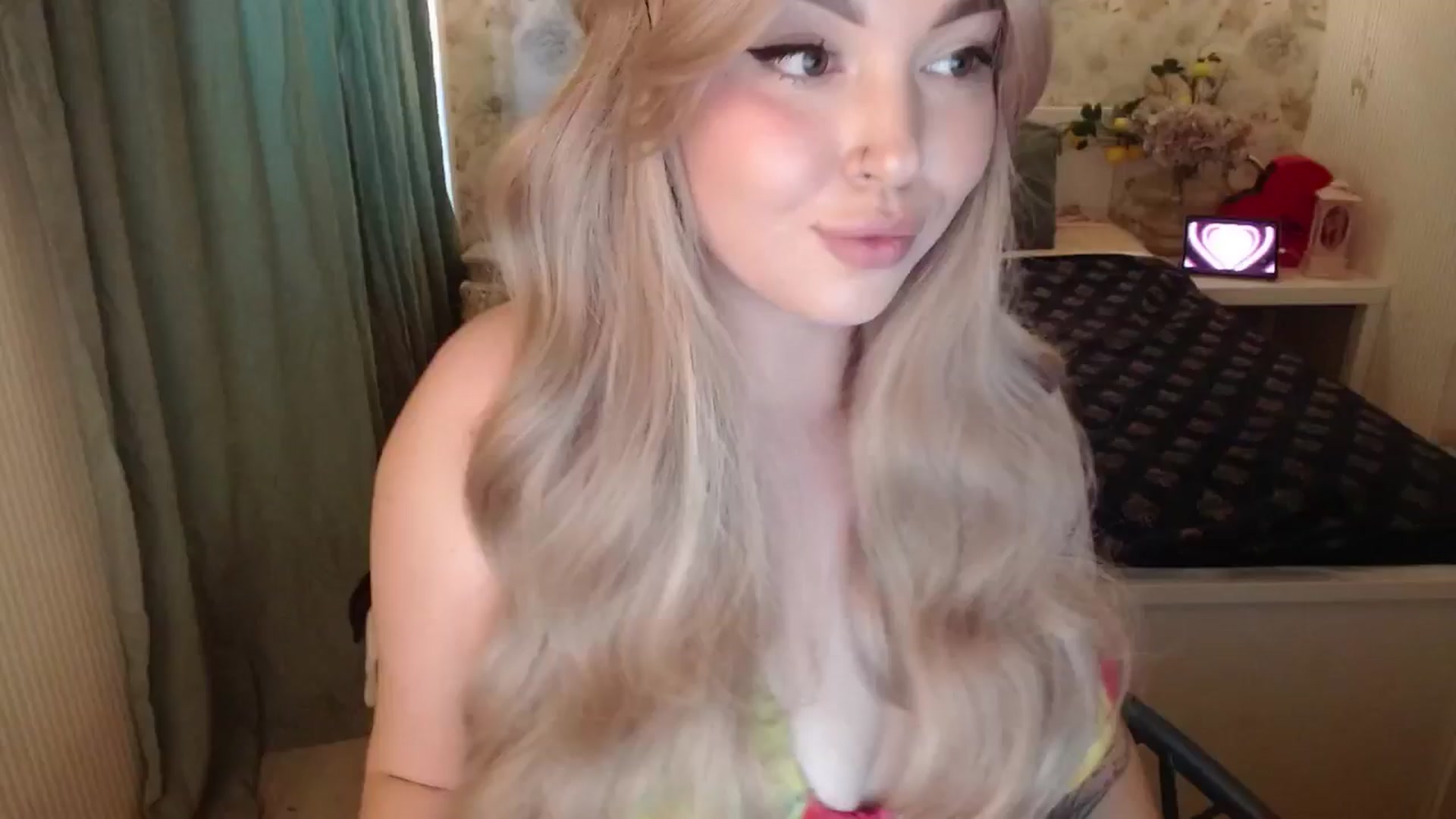 Gallery image thumbnail from Kylie_Lu's myfreecams stream on, 07/03/2025, 13:02 image 5 of 20