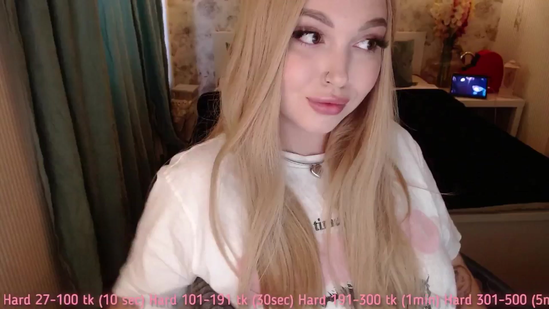 Gallery image thumbnail from Kylie_Lu's myfreecams stream on, 07/20/2025, 10:45 image 6 of 20