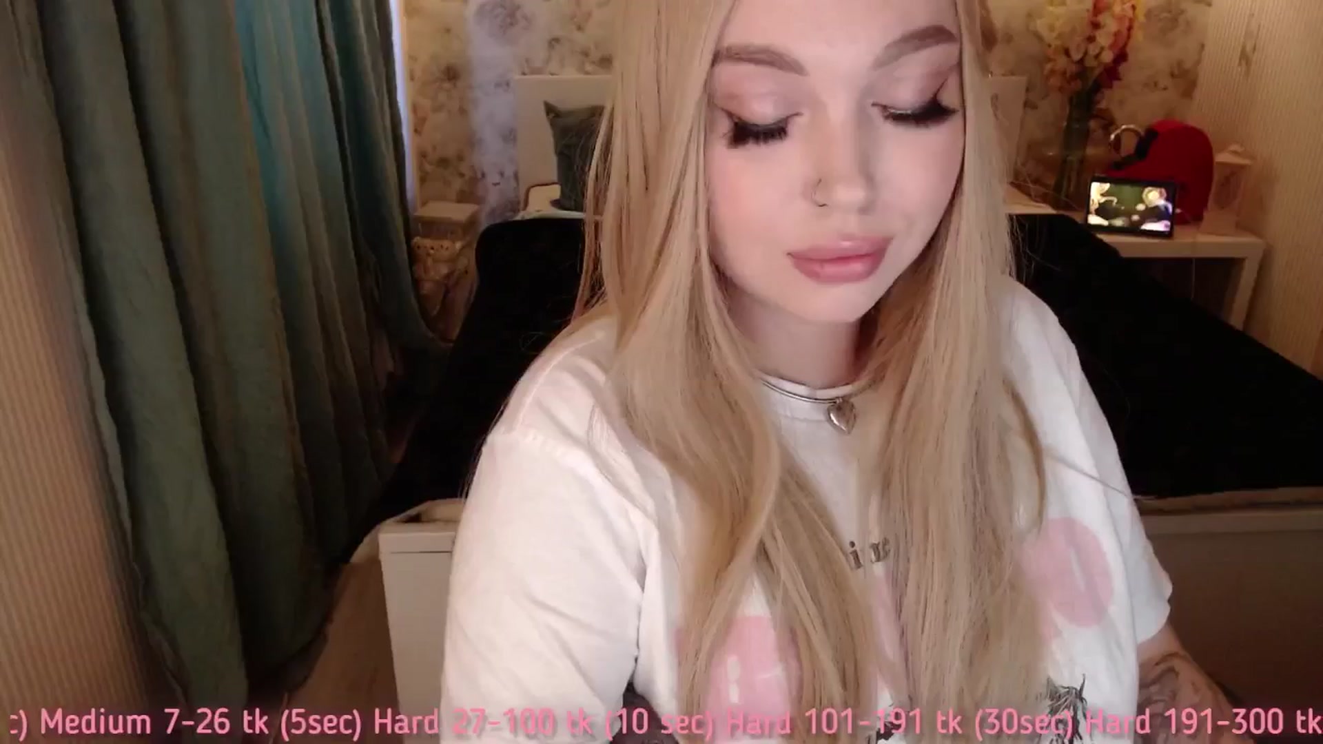 Gallery image thumbnail from Kylie_Lu's myfreecams stream on, 07/20/2025, 10:45 image 4 of 20