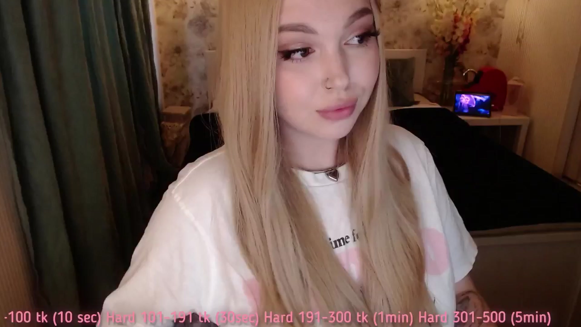 Gallery image thumbnail from Kylie_Lu's myfreecams stream on, 07/20/2025, 12:13 image 13 of 20