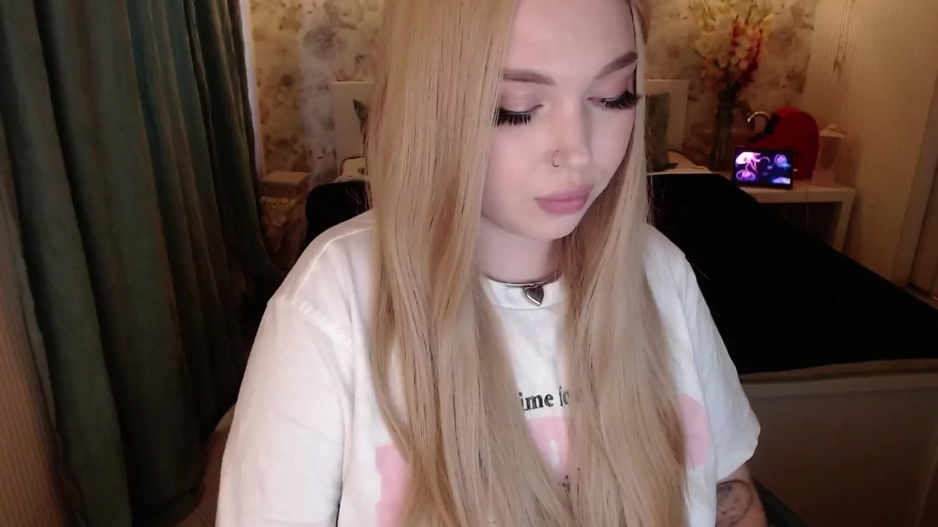 Gallery image thumbnail from Kylie_Lu's myfreecams stream on, 07/20/2025, 12:13 image 12 of 20