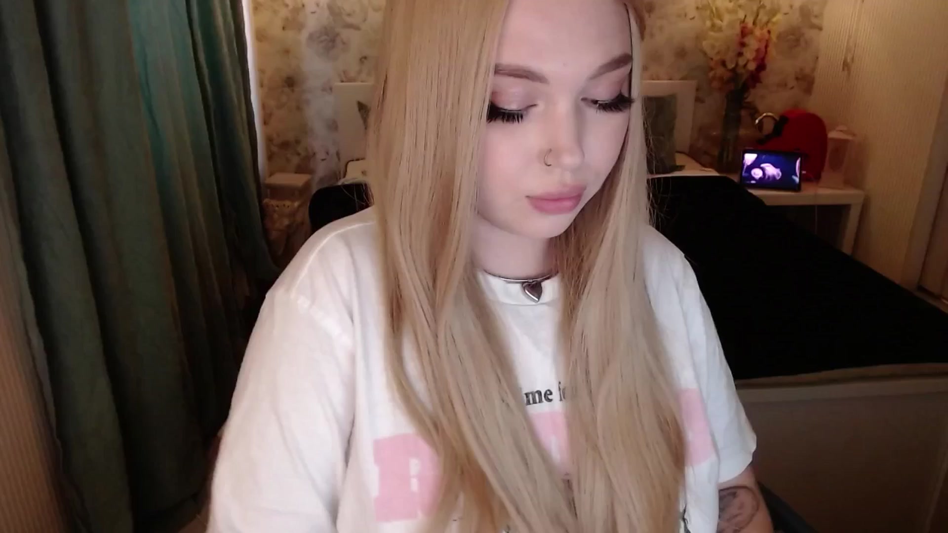 Gallery image thumbnail from Kylie_Lu's myfreecams stream on, 07/20/2025, 12:13 image 9 of 20