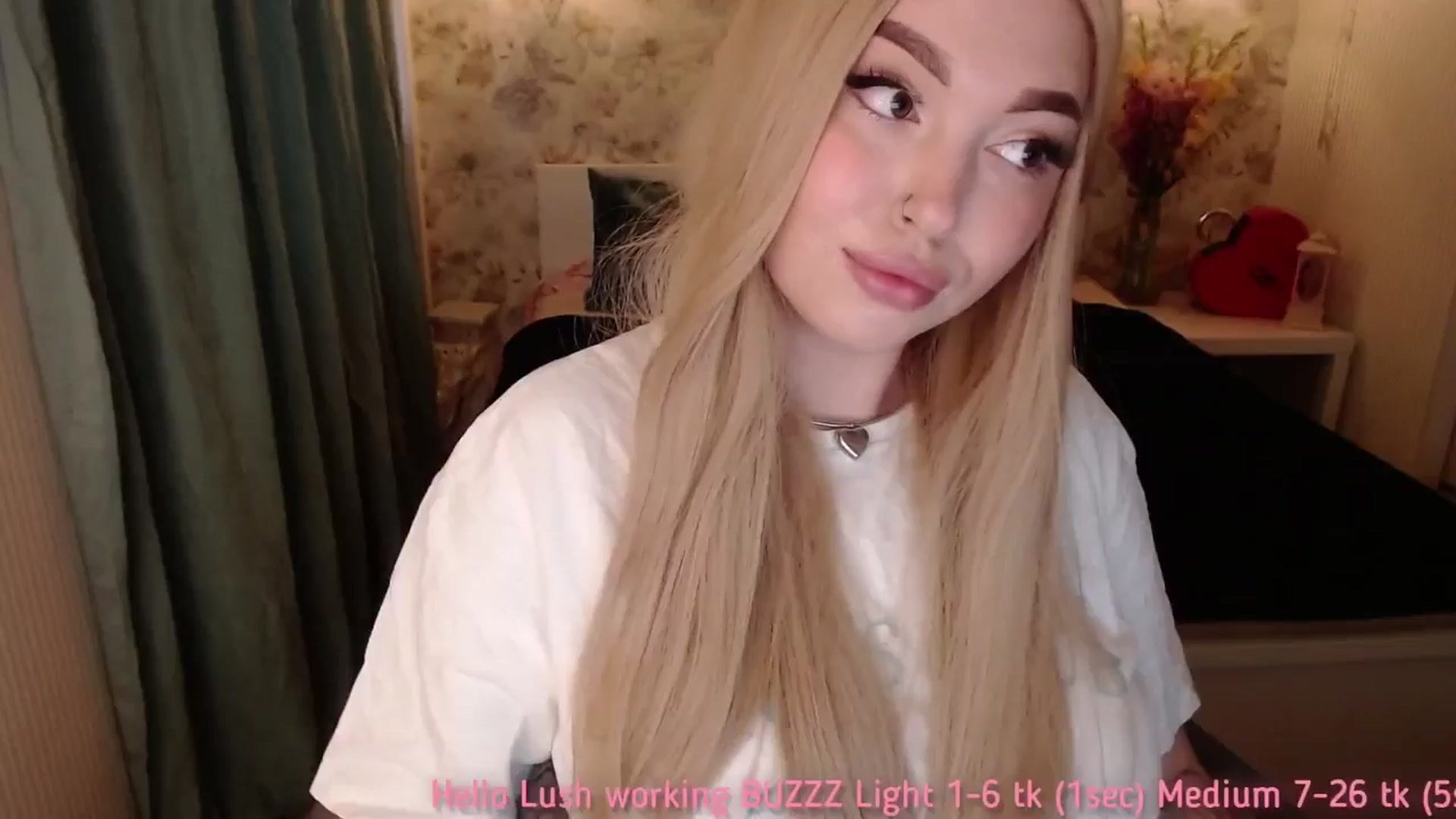 Gallery image thumbnail from Kylie_Lu's myfreecams stream on, 07/22/2025, 13:03 image 6 of 20