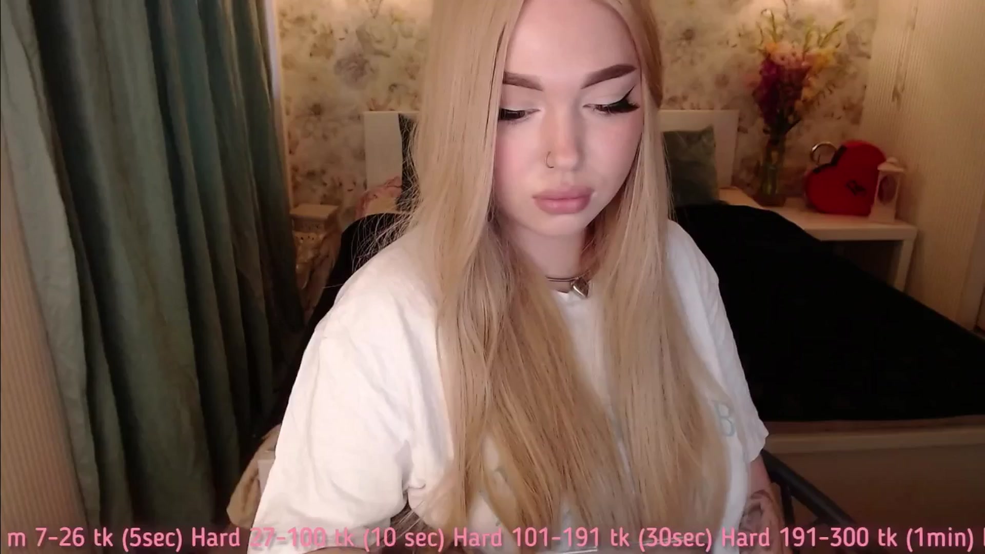 Gallery image thumbnail from Kylie_Lu's myfreecams stream on, 07/22/2025, 13:03 image 12 of 20