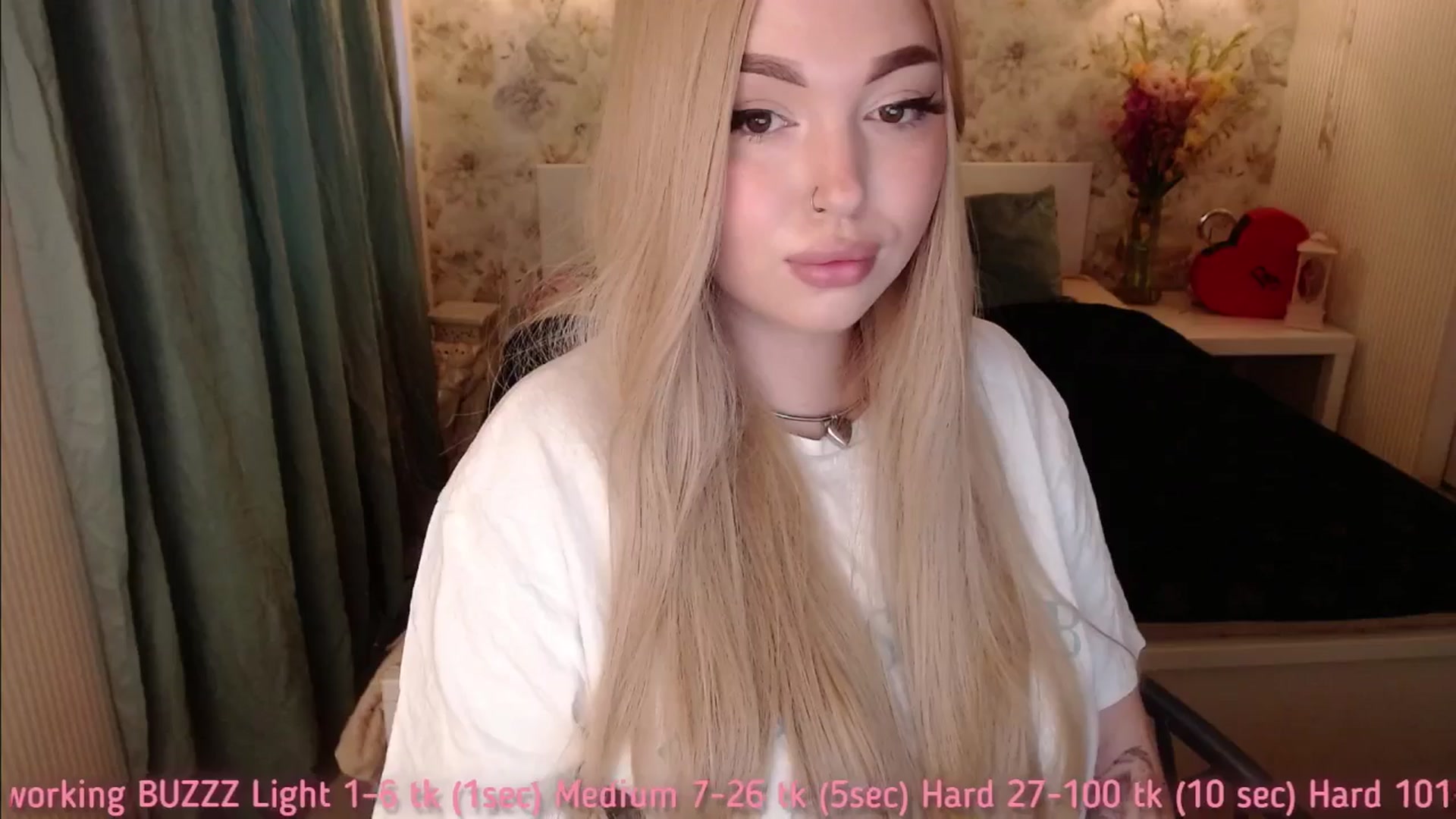 Gallery image thumbnail from Kylie_Lu's myfreecams stream on, 07/22/2025, 13:03 image 16 of 20