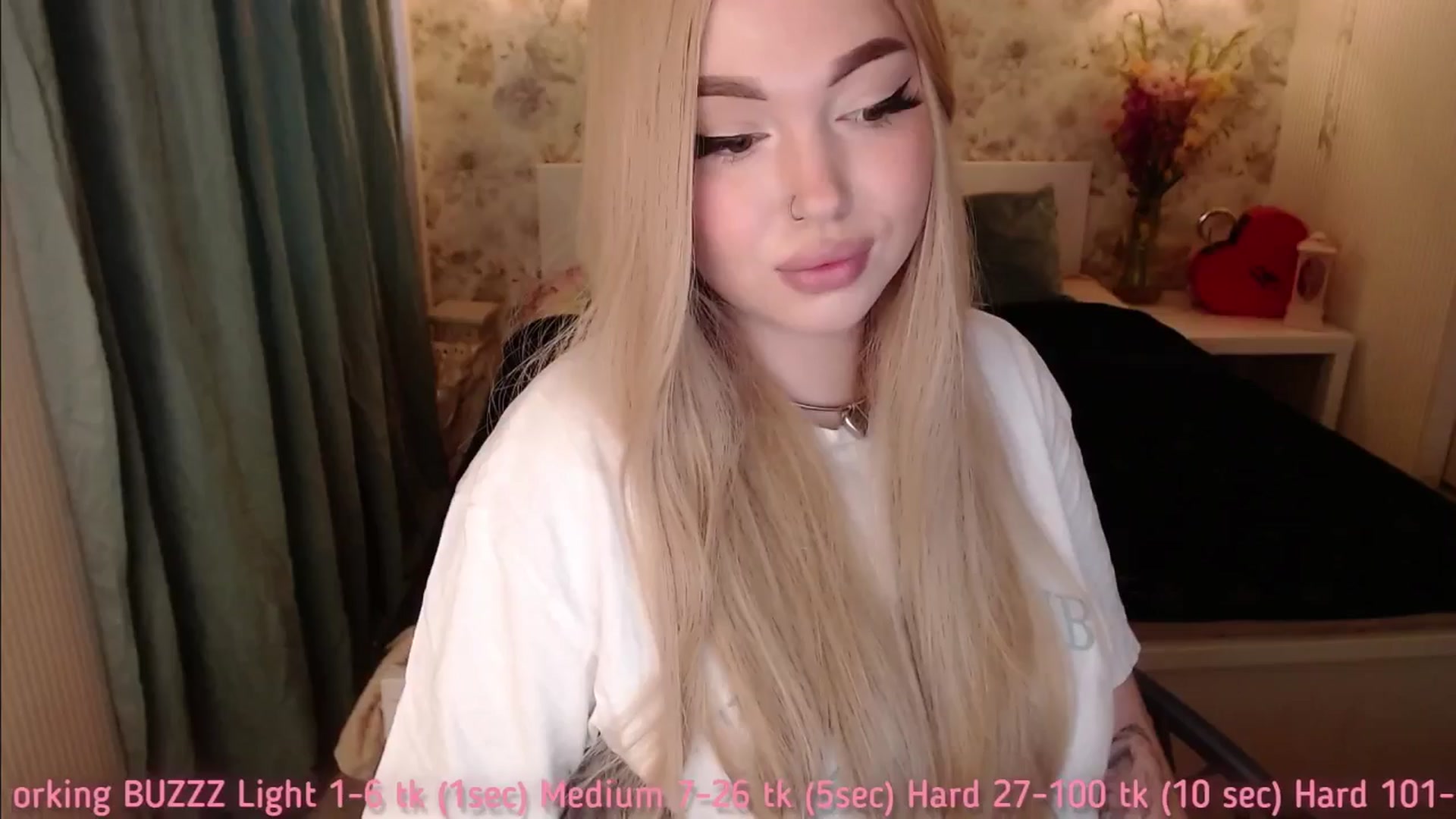 Gallery image thumbnail from Kylie_Lu's myfreecams stream on, 07/22/2025, 13:03 image 9 of 20