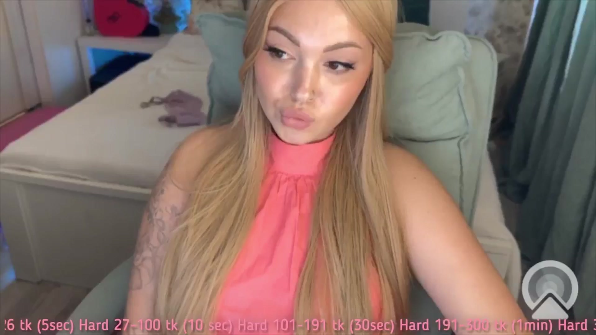 Gallery image thumbnail from Kylie_Lu's myfreecams stream on, 09/21/2025, 11:21 image 6 of 20