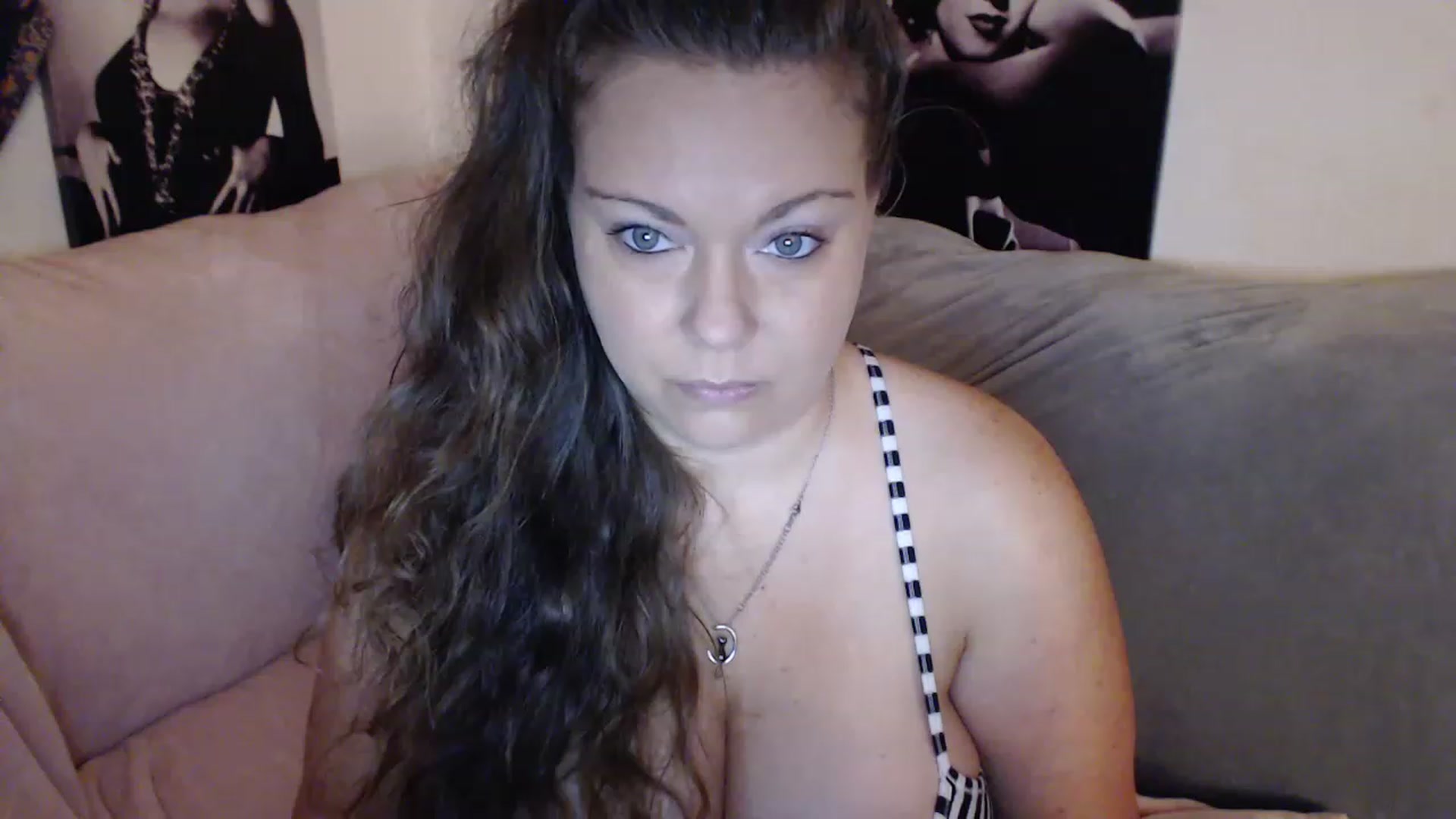 Gallery image thumbnail from Kylie_McFly's myfreecams stream on, 01/02/2023, 13:06 image 3 of 20