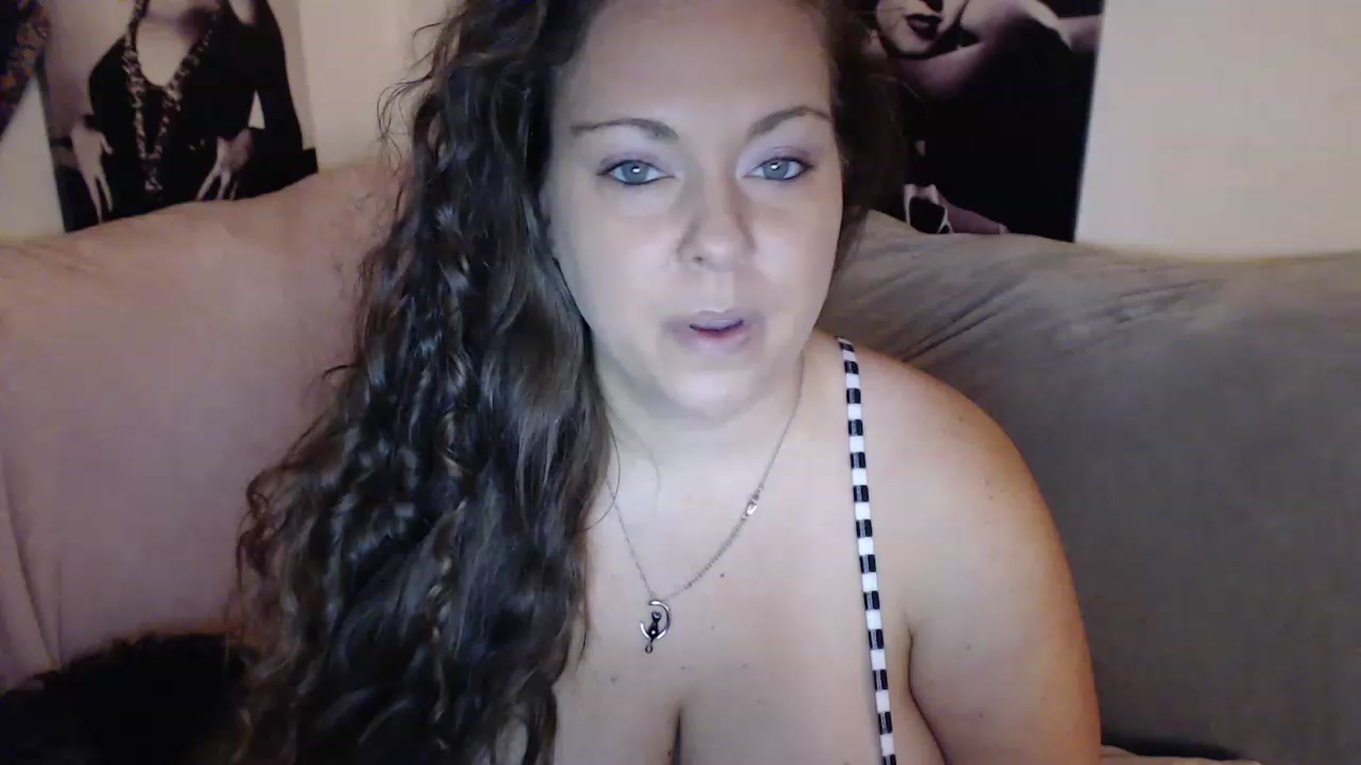 Gallery image thumbnail from Kylie_McFly's myfreecams stream on, 01/02/2023, 13:06 image 5 of 20