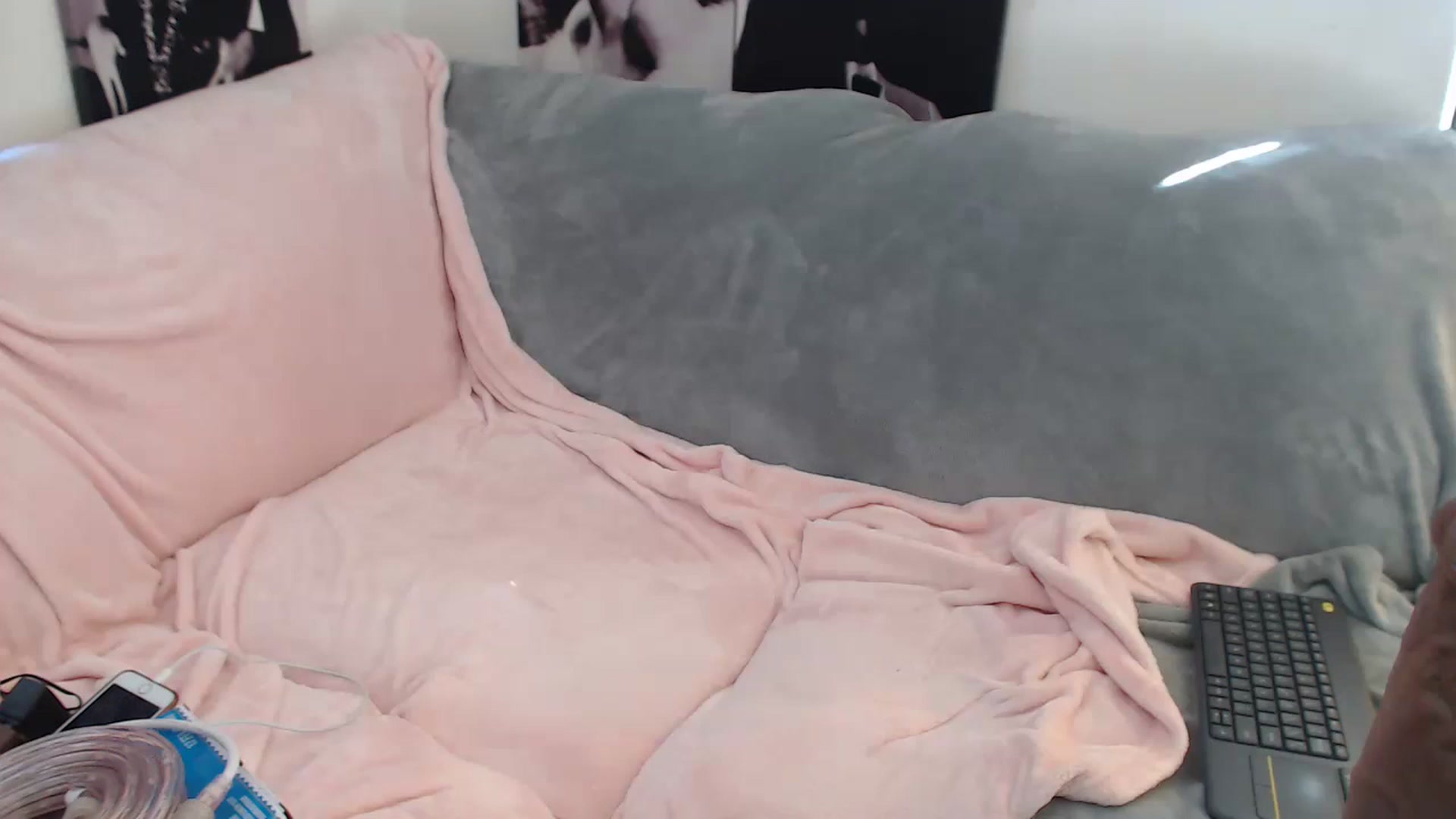 Gallery image thumbnail from Kylie_McFly's myfreecams stream on, 01/12/2023, 16:31 image 11 of 20