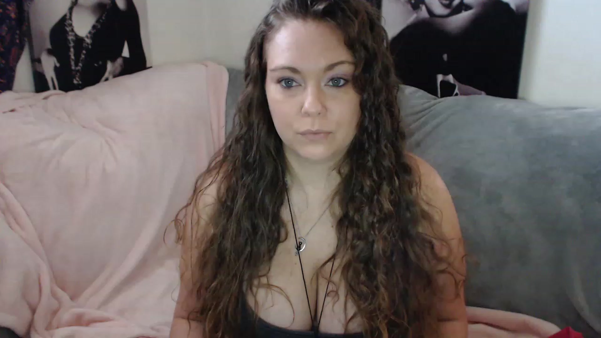 Gallery image thumbnail from Kylie_McFly's myfreecams stream on, 01/20/2023, 14:57 image 13 of 20
