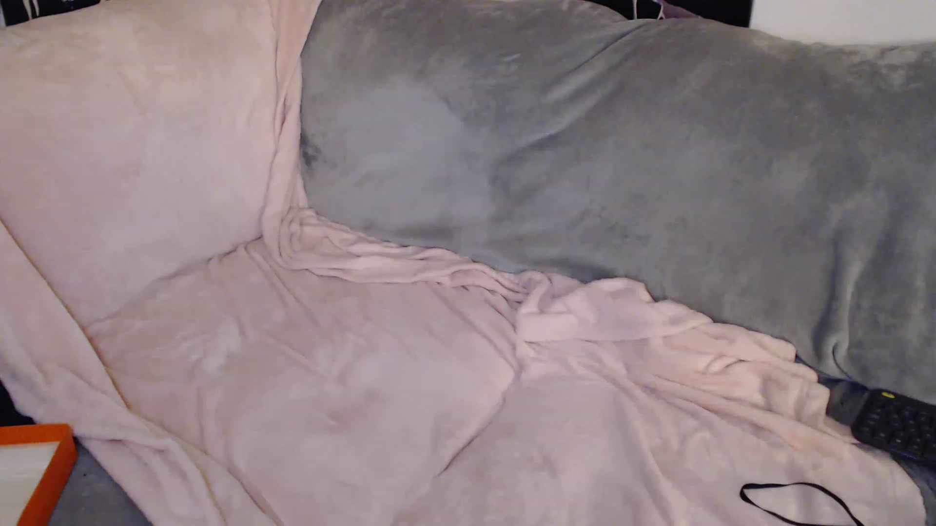 Gallery image thumbnail from Kylie_McFly's myfreecams stream on, 01/21/2023, 12:32 image 14 of 20