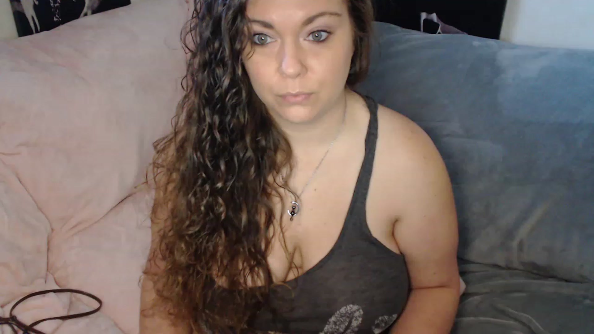 Gallery image thumbnail from Kylie_McFly's myfreecams stream on, 01/22/2023, 13:30 image 12 of 20