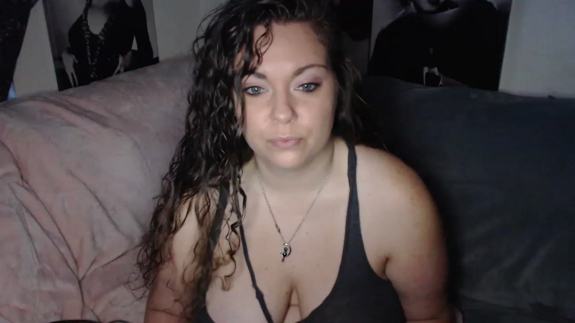 Gallery image thumbnail from Kylie_McFly's myfreecams stream on, 01/22/2023, 13:30 image 7 of 20