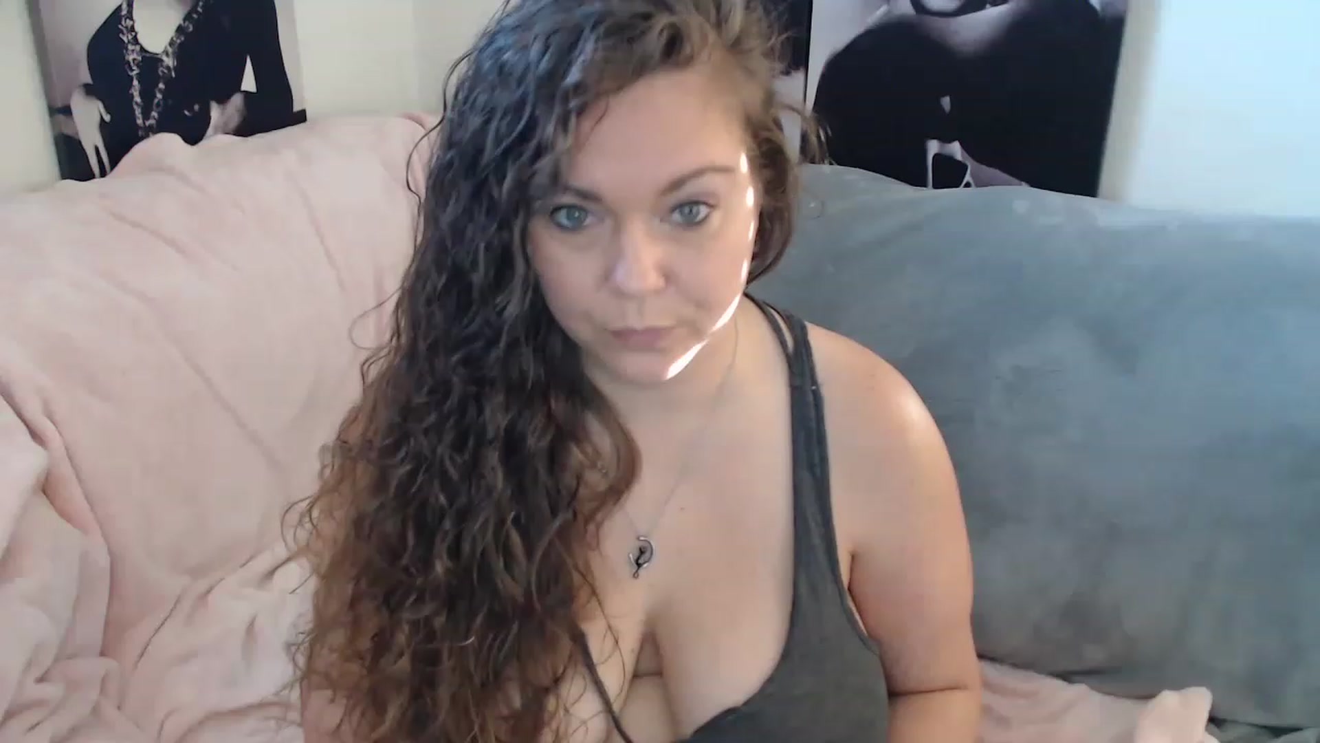 Gallery image thumbnail from Kylie_McFly's myfreecams stream on, 01/22/2023, 15:11 image 3 of 20