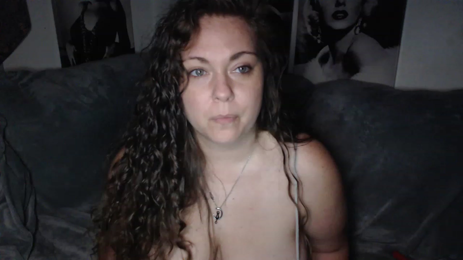 Gallery image thumbnail from Kylie_McFly's myfreecams stream on, 03/28/2023, 01:33 image 3 of 20