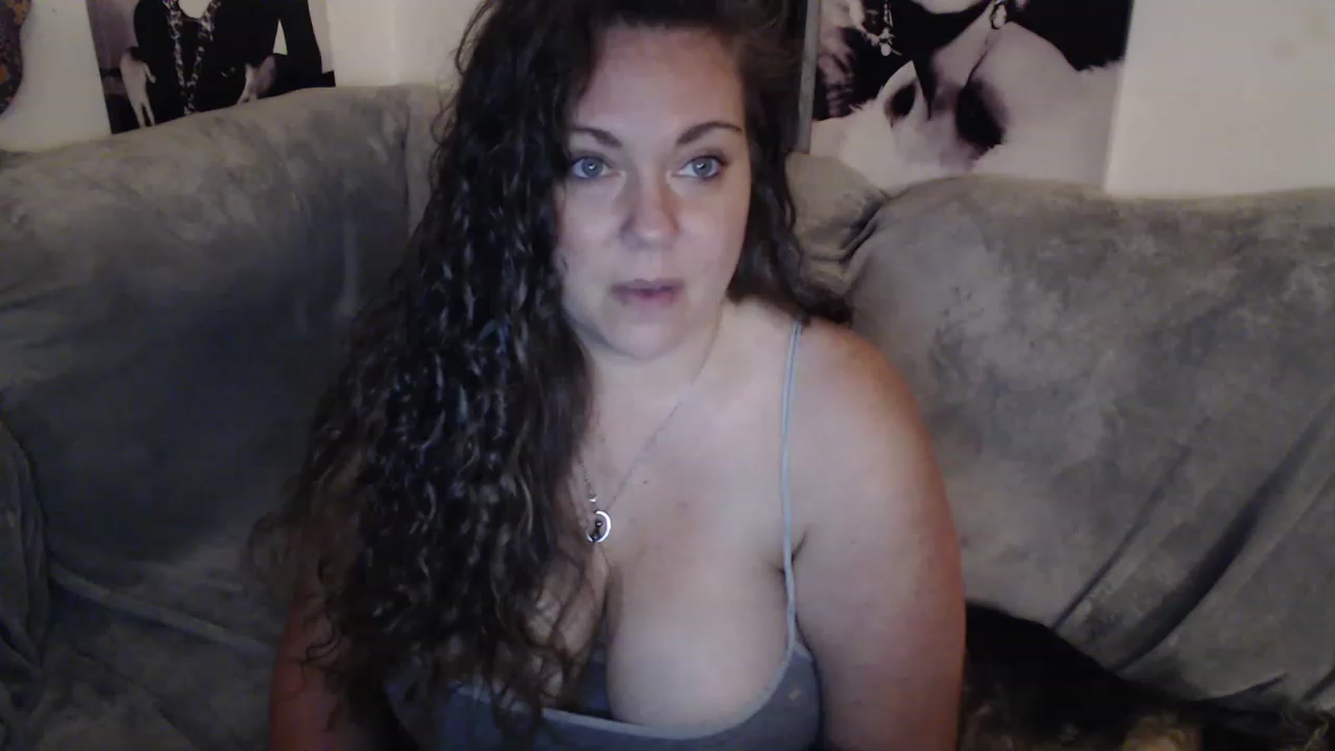 Gallery image thumbnail from Kylie_McFly's myfreecams stream on, 03/28/2023, 01:33 image 13 of 20
