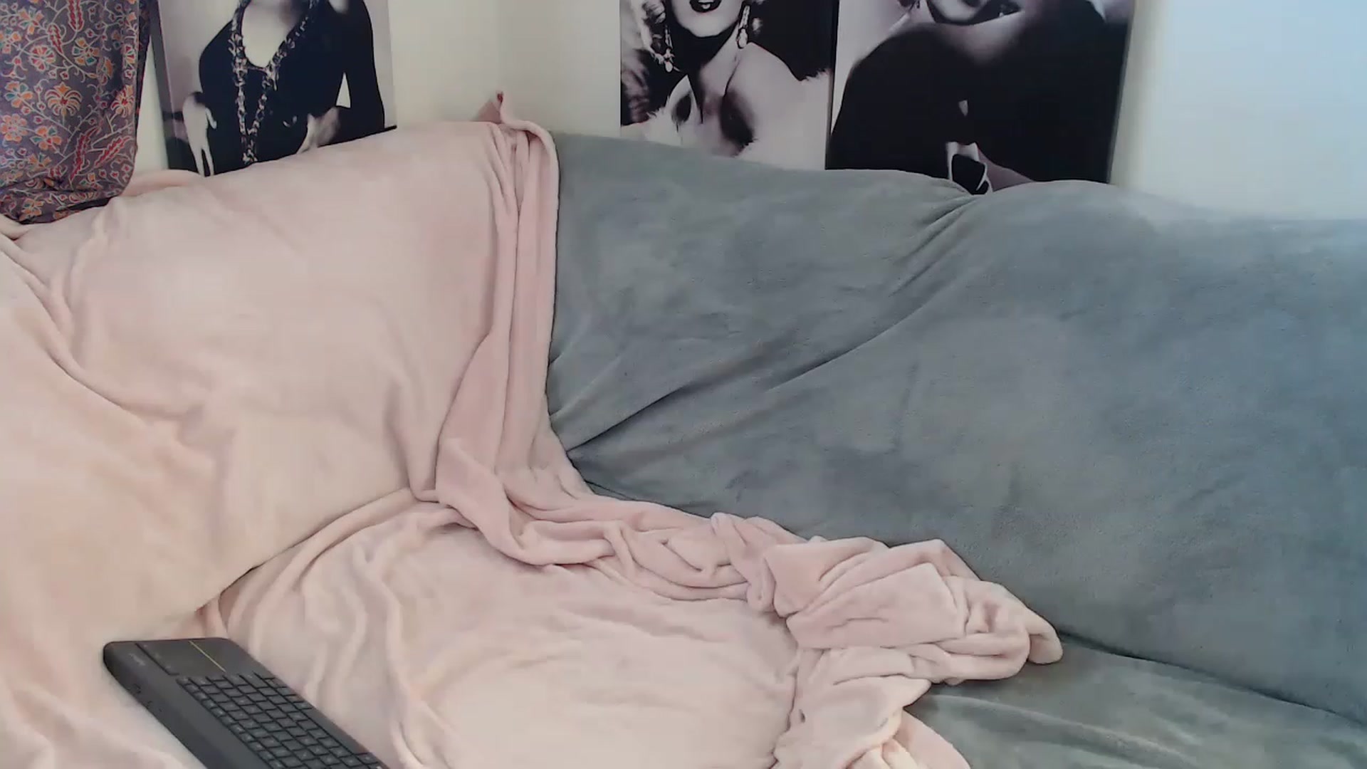 Gallery image thumbnail from Kylie_McFly's myfreecams stream on, 07/02/2023, 12:31 image 1 of 20