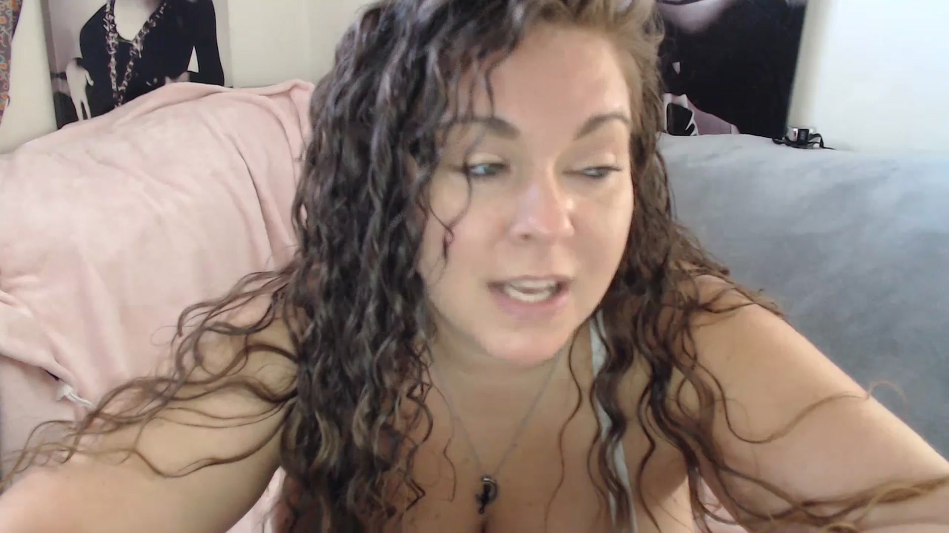 Gallery image thumbnail from Kylie_McFly's myfreecams stream on, 07/12/2023, 15:06 image 15 of 20