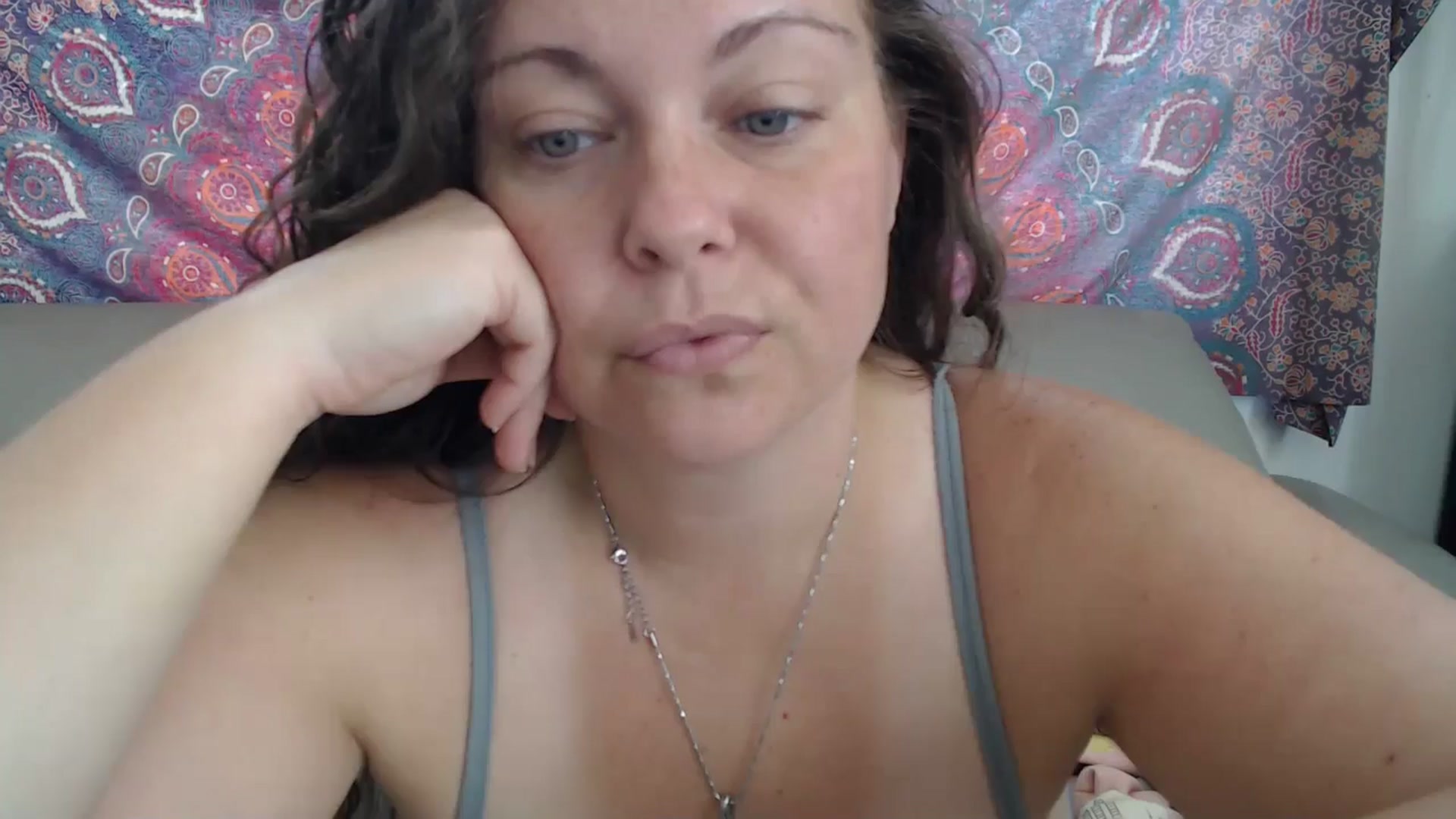 Gallery image thumbnail from Kylie_McFly's myfreecams stream on, 05/06/2024, 14:40 image 4 of 20