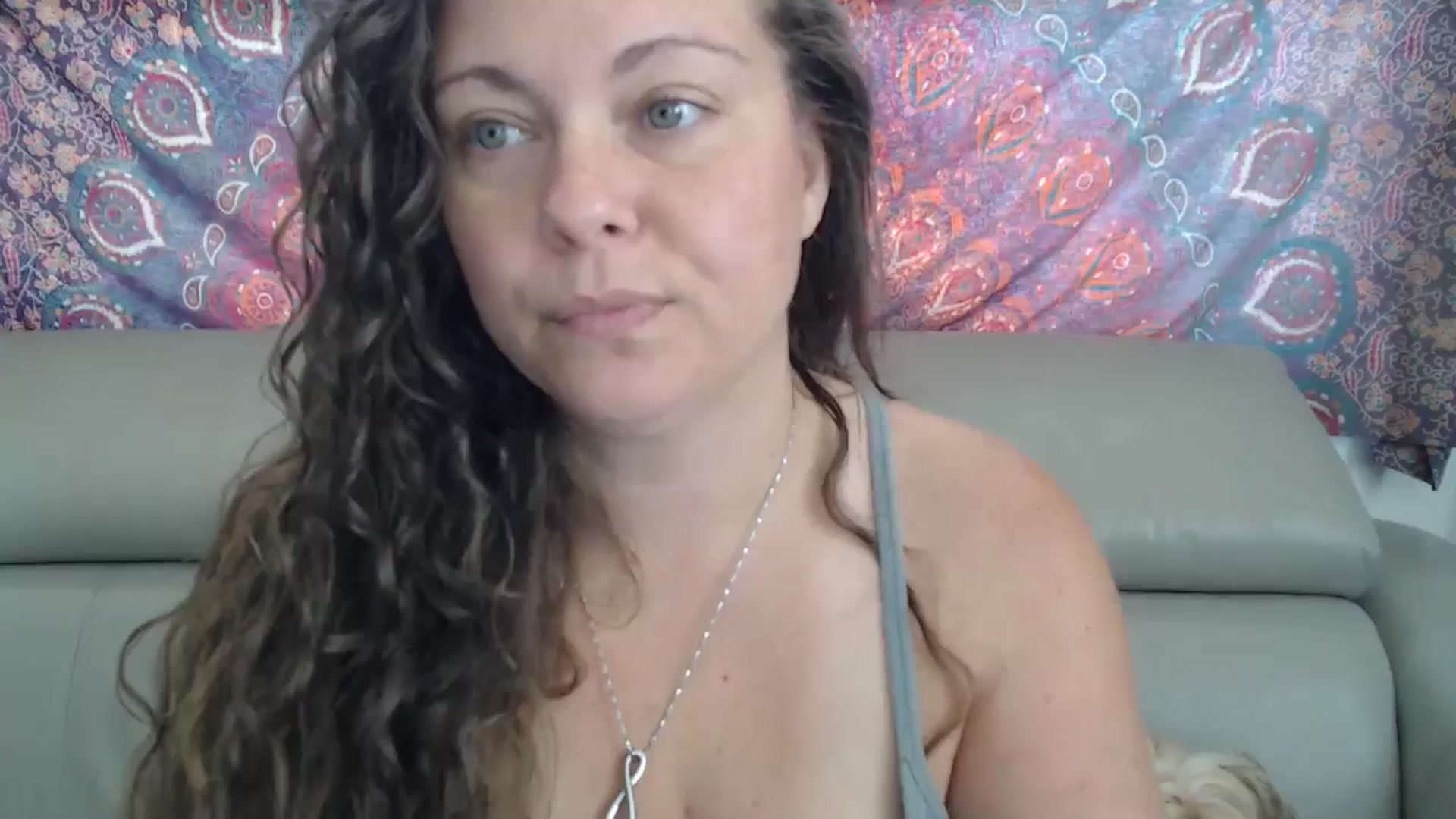Gallery image thumbnail from Kylie_McFly's myfreecams stream on, 05/06/2024, 14:40 image 1 of 20