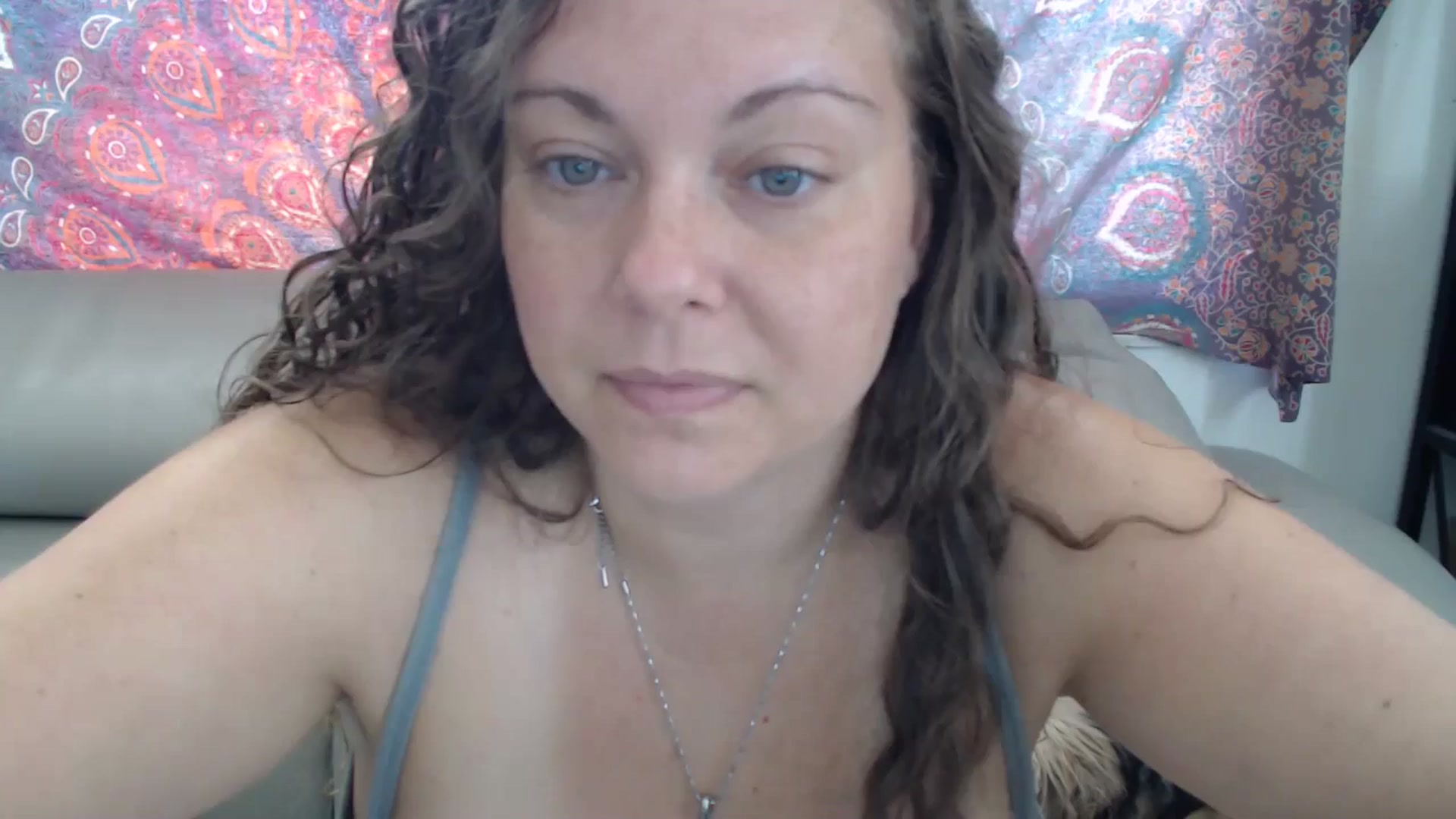 Gallery image thumbnail from Kylie_McFly's myfreecams stream on, 05/06/2024, 16:12 image 17 of 20