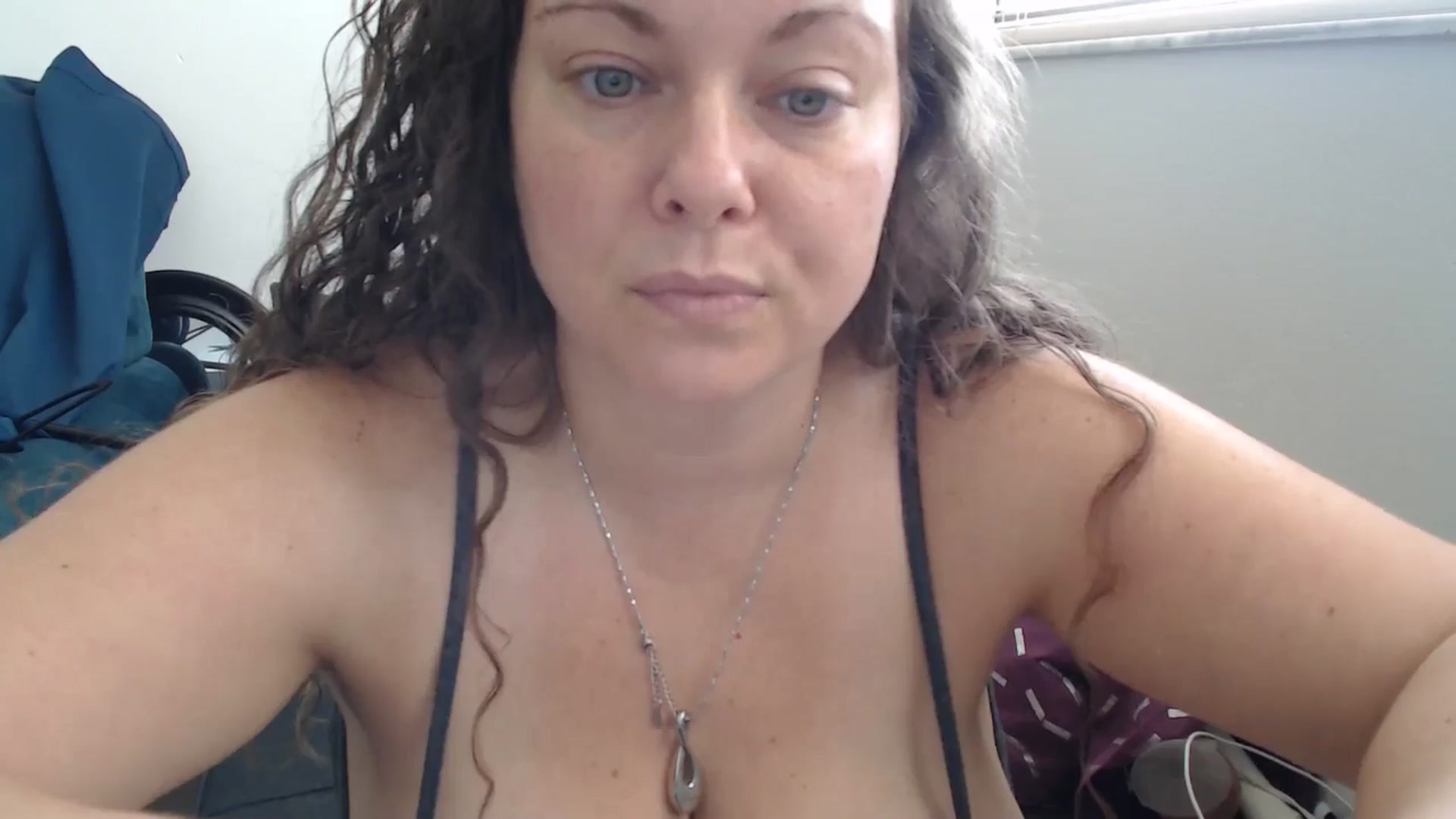 Gallery image thumbnail from Kylie_McFly's myfreecams stream on, 05/28/2024, 16:30 image 9 of 20