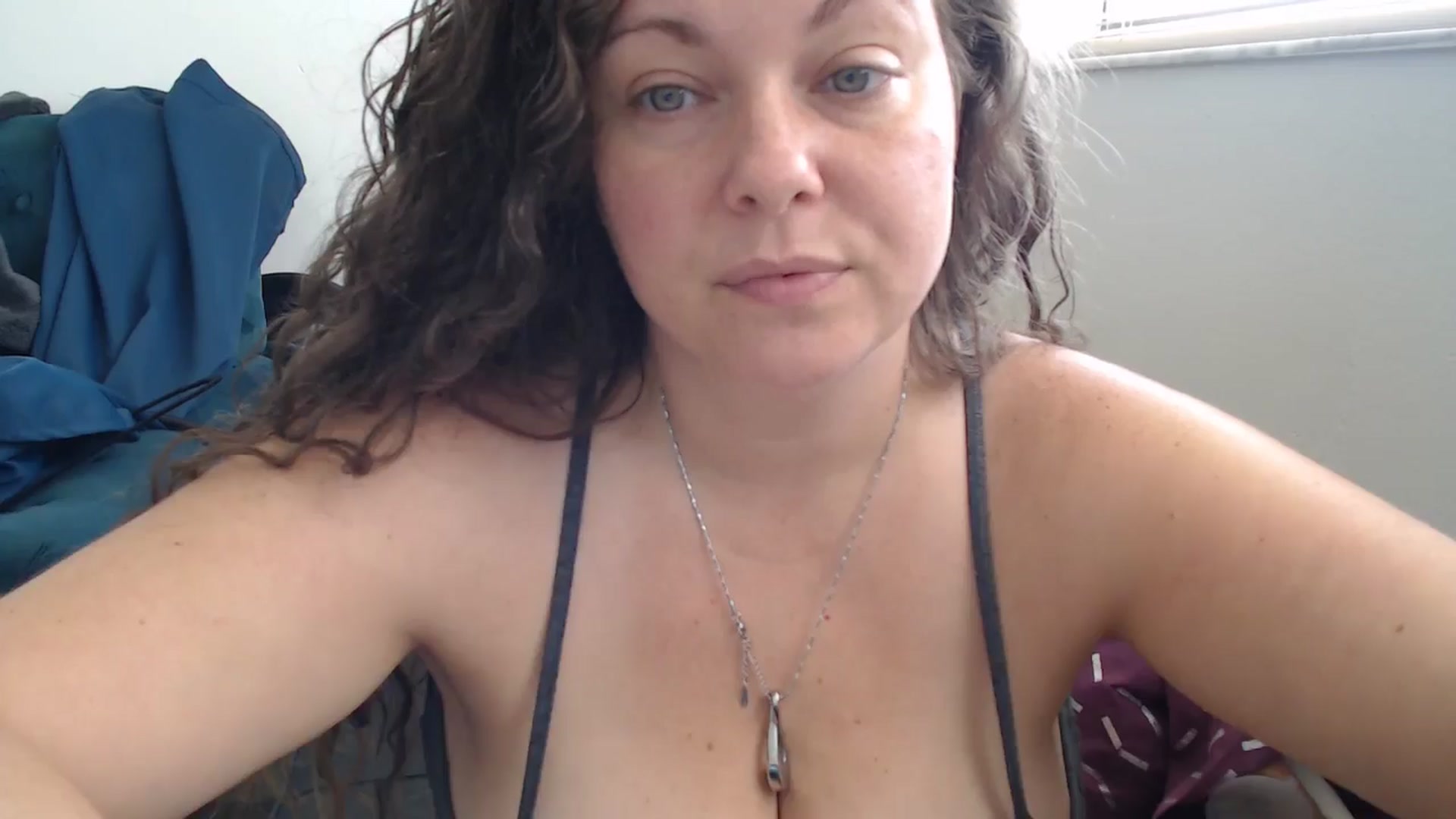 Gallery image thumbnail from Kylie_McFly's myfreecams stream on, 05/28/2024, 16:30 image 5 of 20