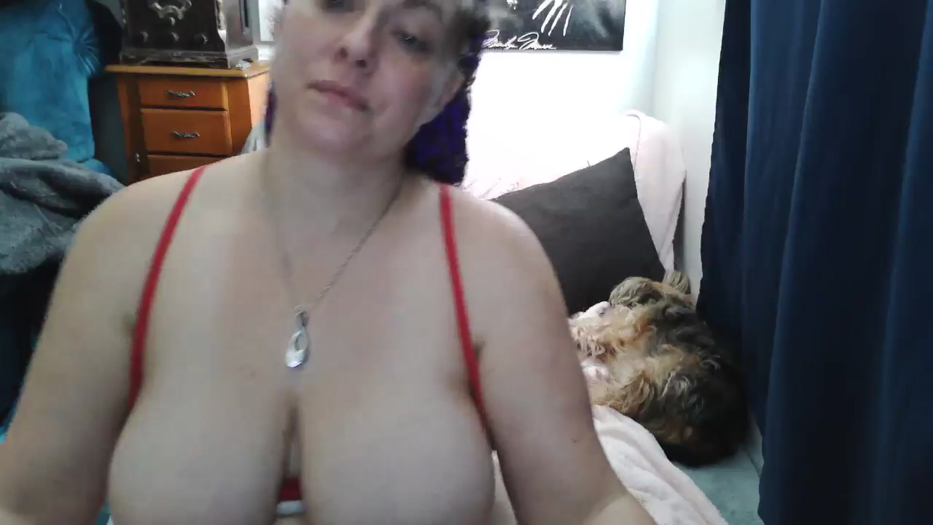 Gallery image thumbnail from Kylie_McFly's myfreecams stream on, 12/01/2024, 15:12 image 18 of 20