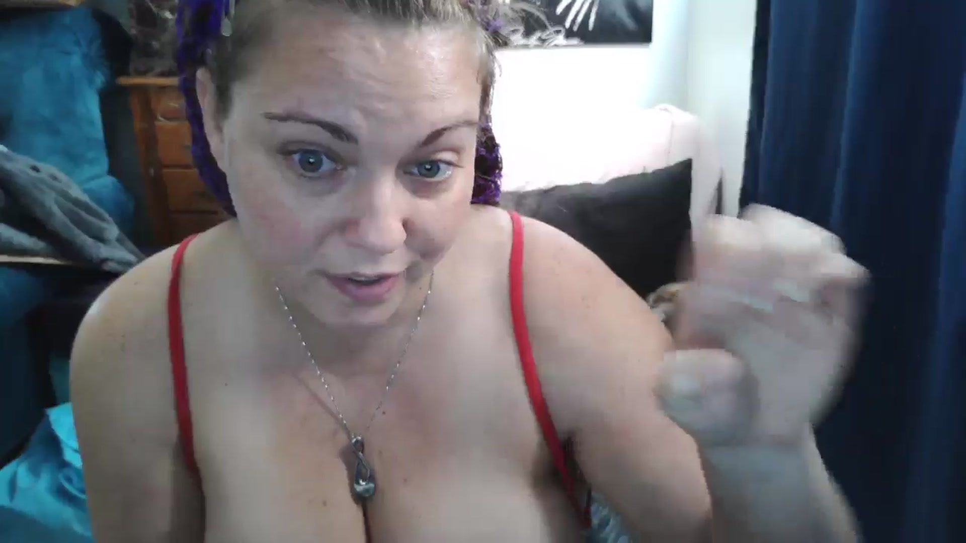 Gallery image thumbnail from Kylie_McFly's myfreecams stream on, 12/01/2024, 16:35 image 10 of 20