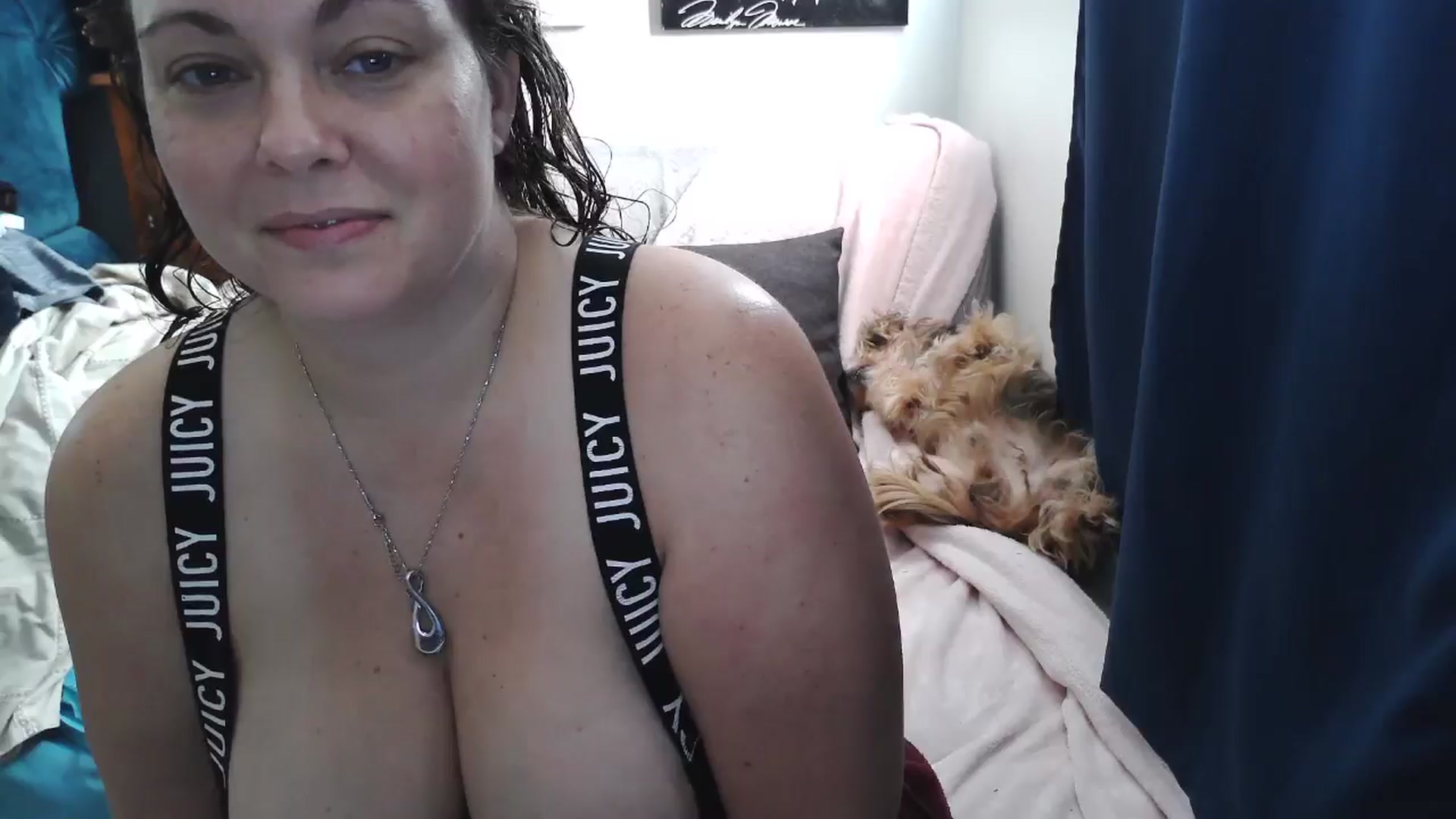 Gallery image thumbnail from Kylie_McFly's myfreecams stream on, 12/03/2024, 16:44 image 15 of 20