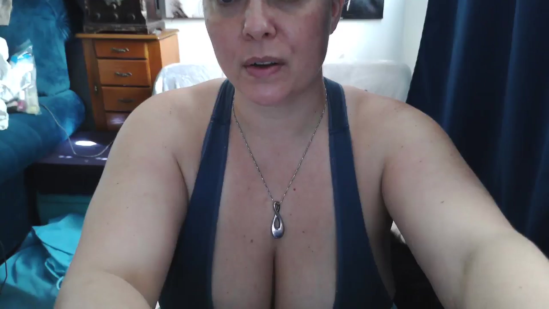 Gallery image thumbnail from Kylie_McFly's myfreecams stream on, 12/09/2024, 18:01 image 6 of 20