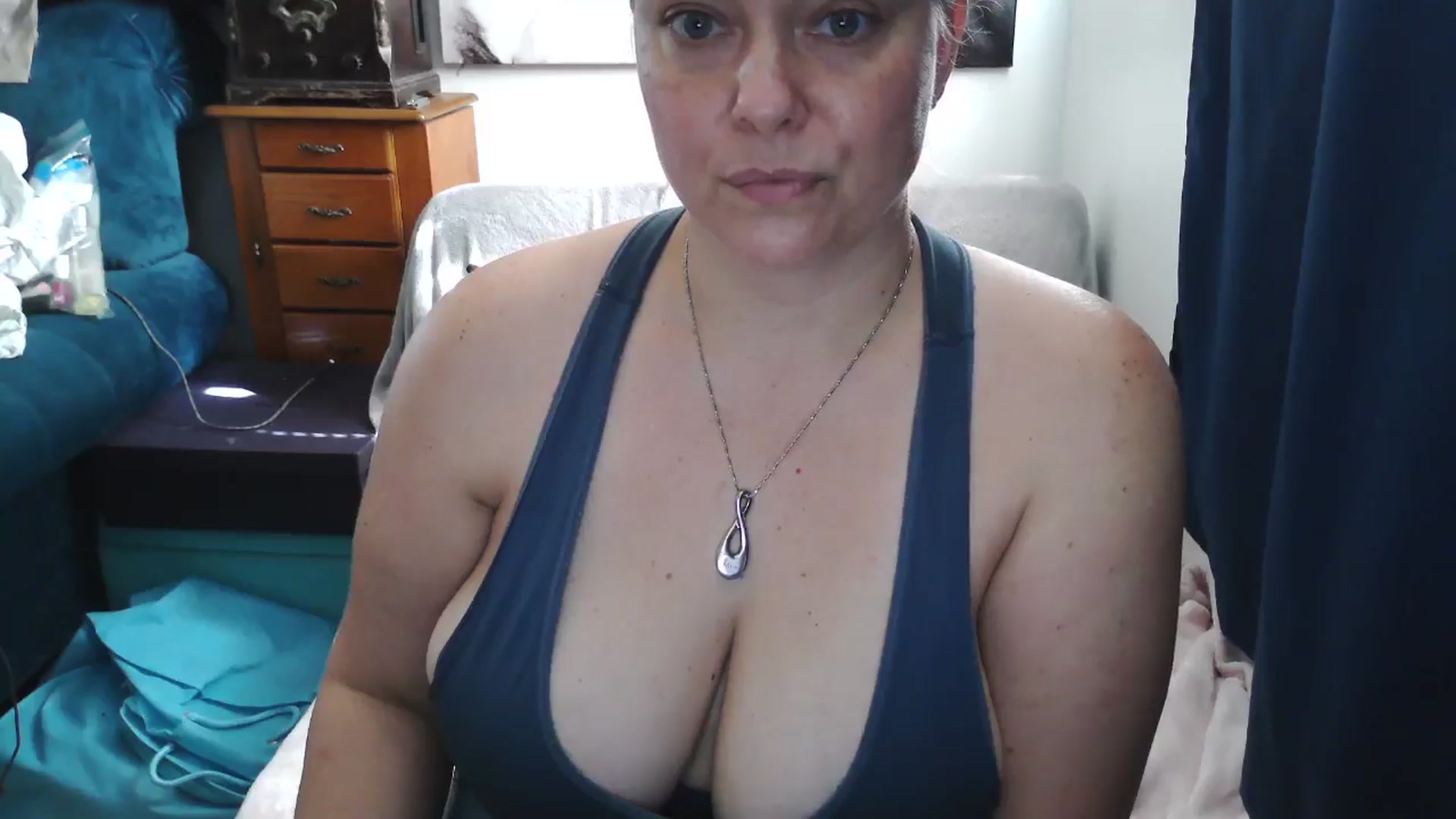 Gallery image thumbnail from Kylie_McFly's myfreecams stream on, 12/09/2024, 18:01 image 7 of 20
