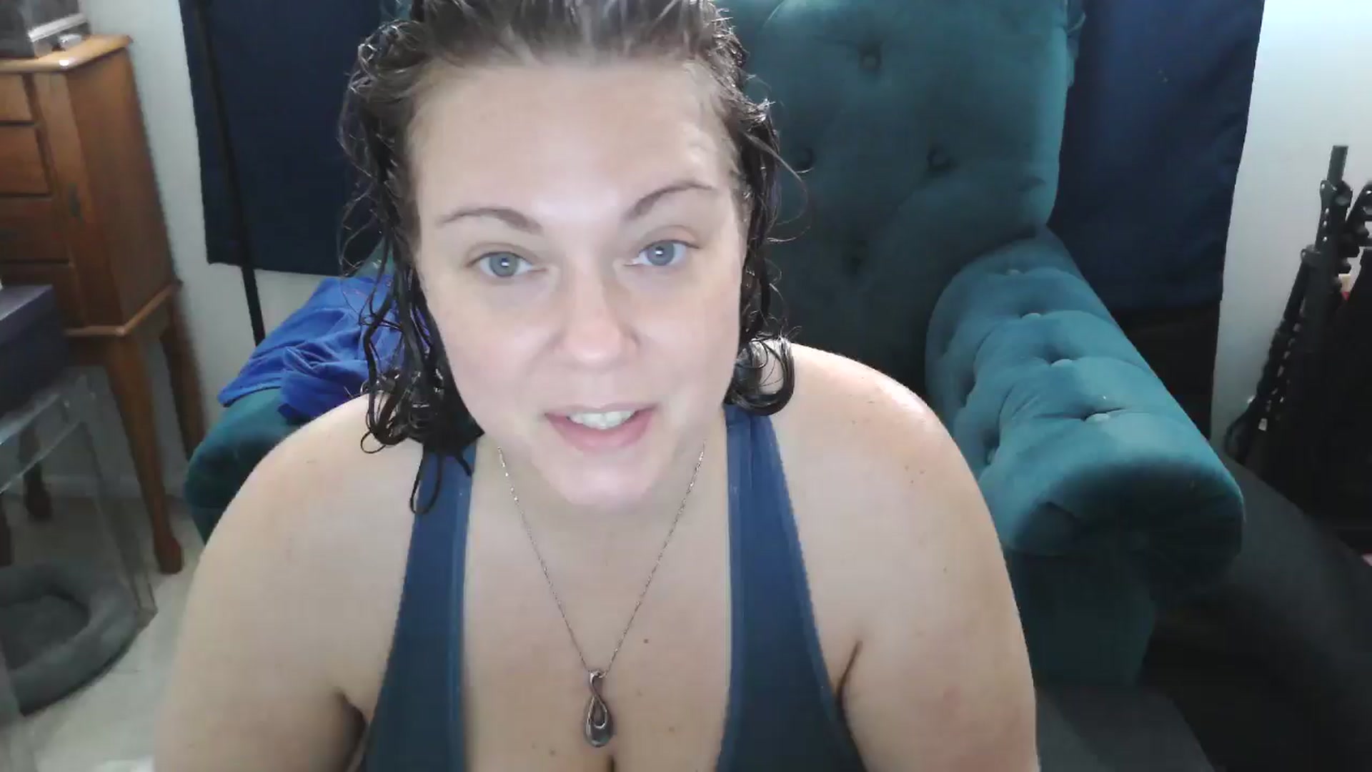 Gallery image thumbnail from Kylie_McFly's myfreecams stream on, 12/26/2024, 18:36 image 3 of 20