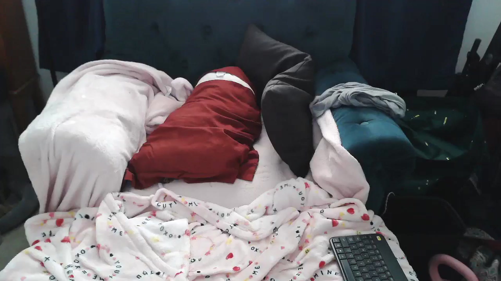 Gallery image thumbnail from Kylie_McFly's myfreecams stream on, 03/05/2025, 15:34 image 5 of 20