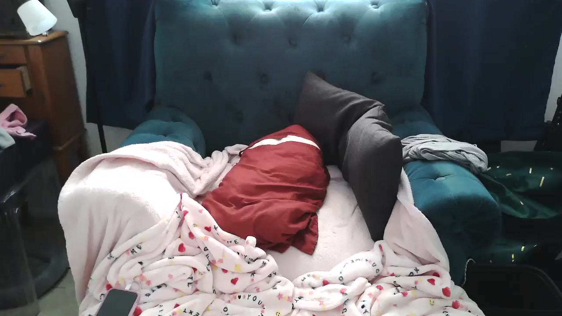 Gallery image thumbnail from Kylie_McFly's myfreecams stream on, 03/05/2025, 15:34 image 16 of 20