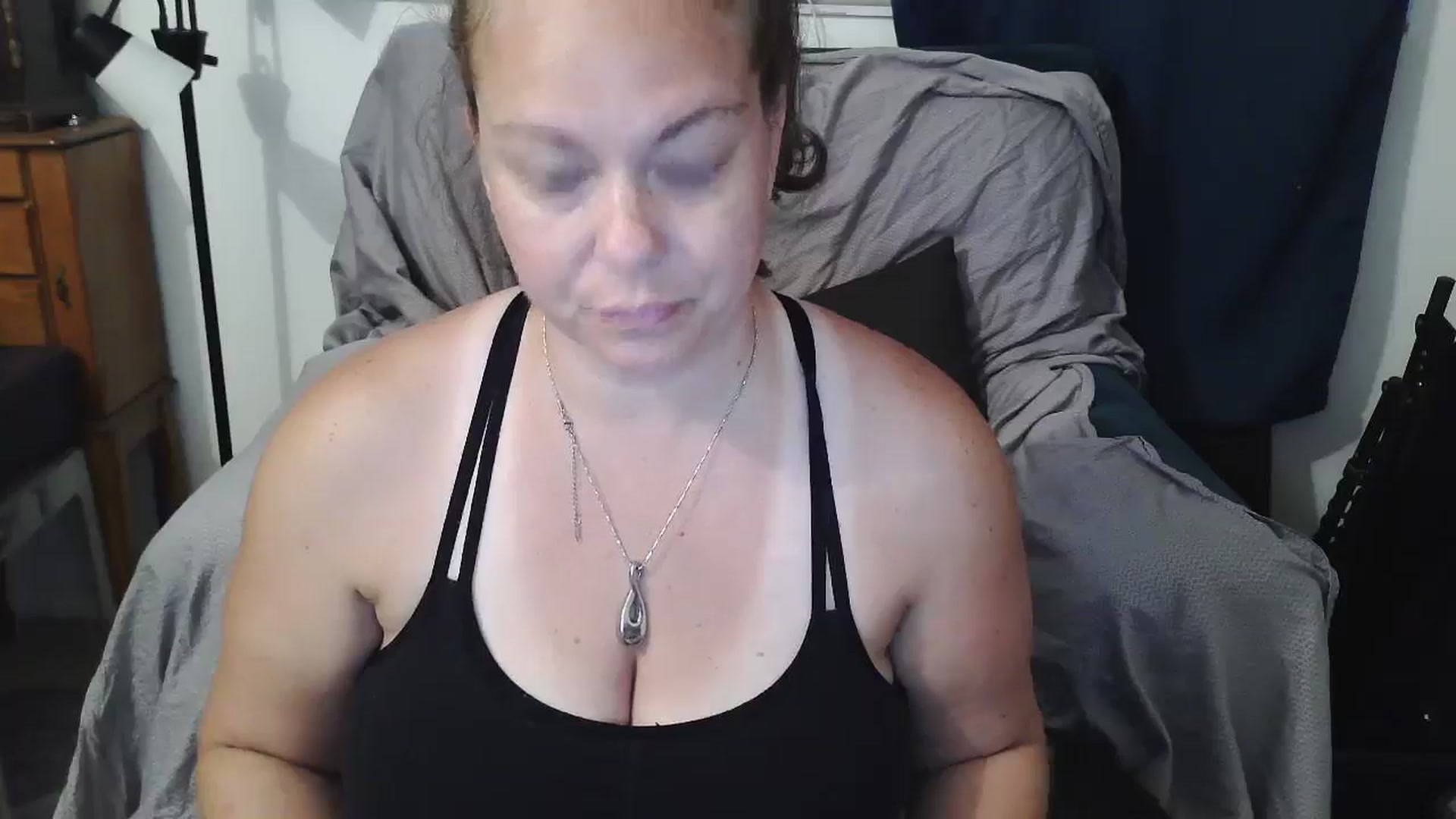 Gallery image thumbnail from Kylie_McFly's myfreecams stream on, 03/24/2025, 13:53 image 2 of 20