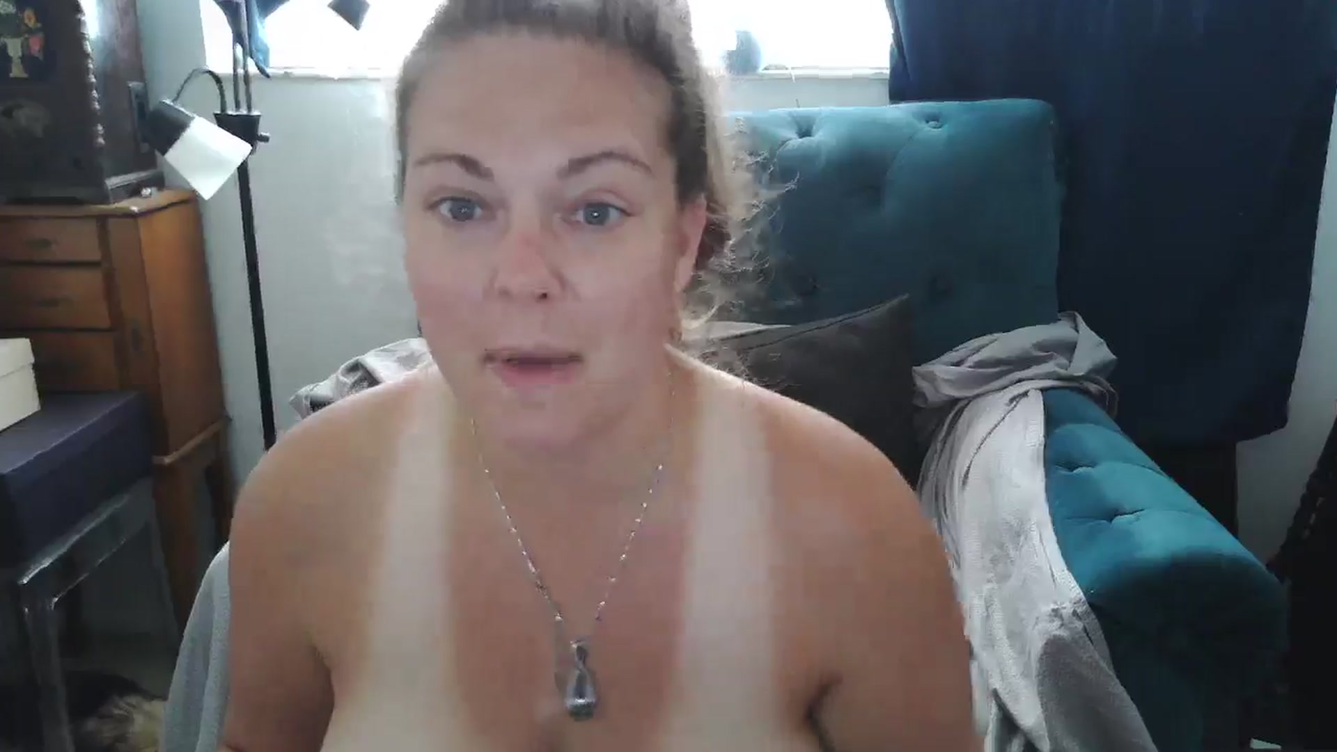 Gallery image thumbnail from Kylie_McFly's myfreecams stream on, 03/24/2025, 15:29 image 14 of 20