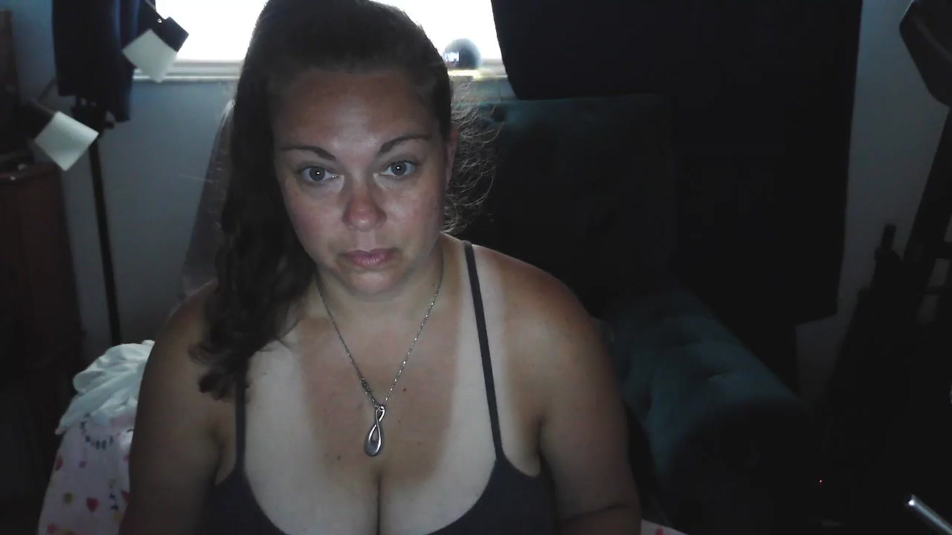 Gallery image thumbnail from Kylie_McFly's myfreecams stream on, 03/31/2025, 12:33 image 7 of 20