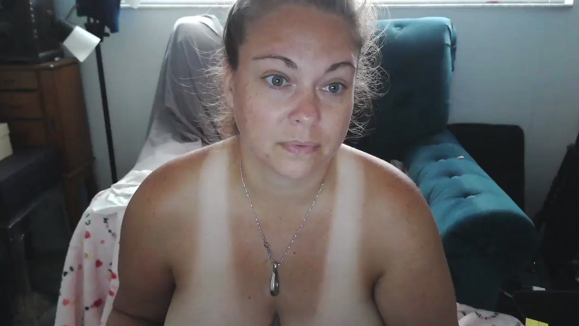 Gallery image thumbnail from Kylie_McFly's myfreecams stream on, 03/31/2025, 14:11 image 1 of 20