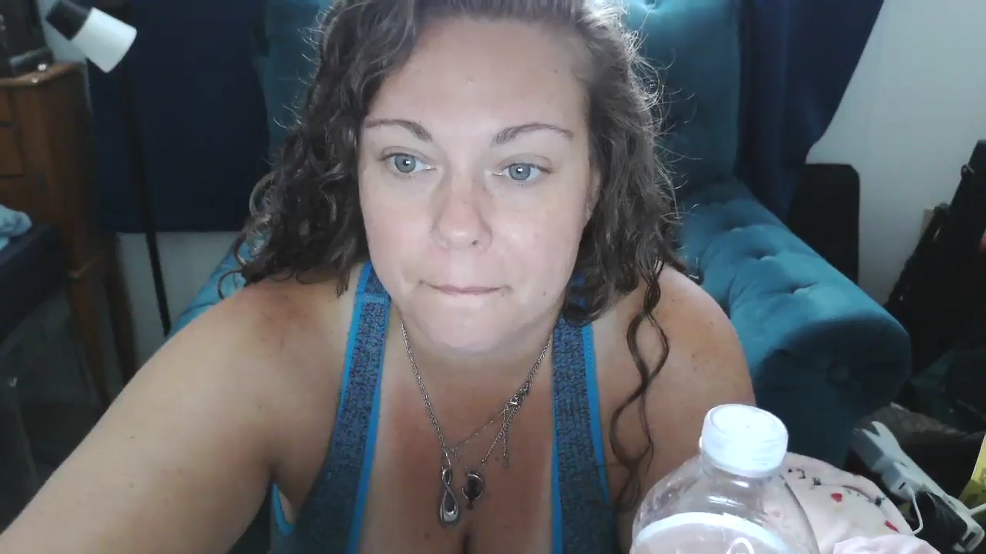 Gallery image thumbnail from Kylie_McFly's myfreecams stream on, 04/14/2025, 16:23 image 2 of 20