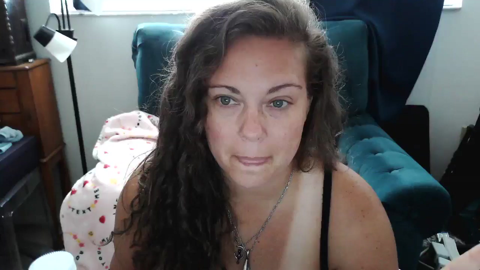 Gallery image thumbnail from Kylie_McFly's myfreecams stream on, 04/16/2025, 15:56 image 10 of 20