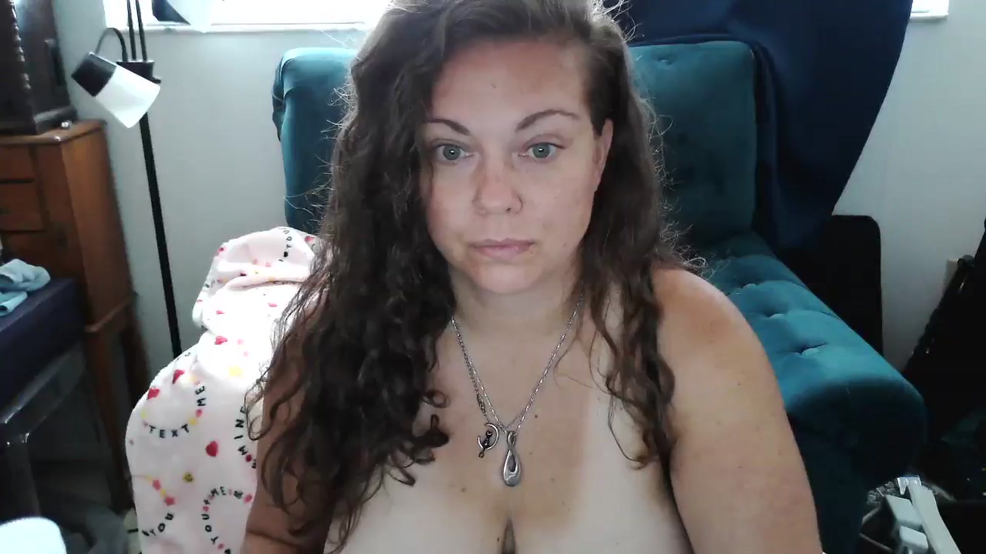 Gallery image thumbnail from Kylie_McFly's myfreecams stream on, 04/16/2025, 15:56 image 3 of 20