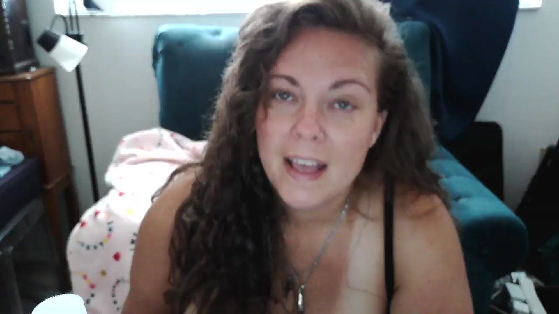 Gallery image thumbnail from Kylie_McFly's myfreecams stream on, 04/16/2025, 15:56 image 6 of 20
